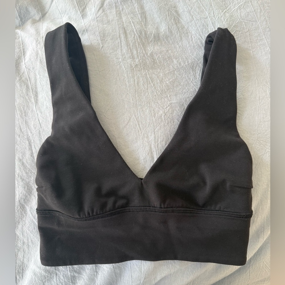 lululemon Black Align V-Neck Bra, Light Support C/D Cup, SIZE 4